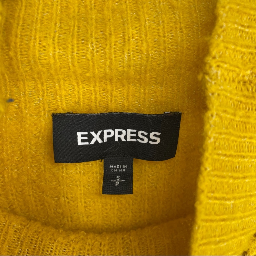 Express Sweater - Picture 5 of 8